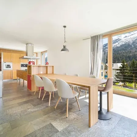 Penthouse With 4bedr Sauna And Parking Casa de Férias São Moritz